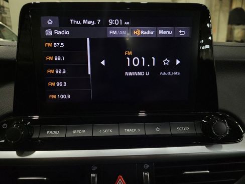 Used 2023 Kia Forte LXS w/ LXS Technology Package FWD image 25