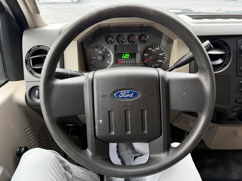 Used 2008 Ford F450 2WD Regular Cab Super Duty image 19