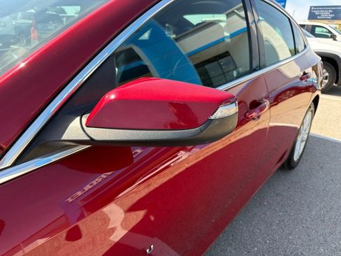 Used 2016 Chevrolet Malibu LT w/ Leather Package FWD image 10