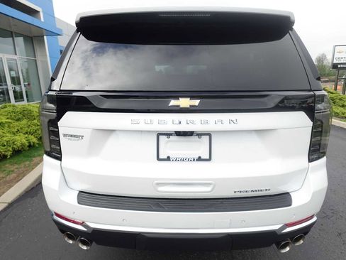 New 2025 Chevrolet Suburban Premier AWD/4WD image 4