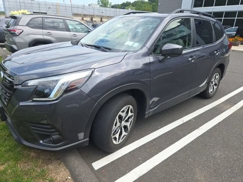 Used 2023 Subaru Forester Premium AWD/4WD image 10