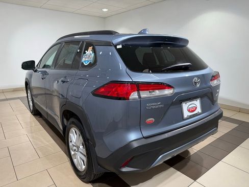 Certified 2023 Toyota Corolla Cross LE w/ Moonroof Package image 3