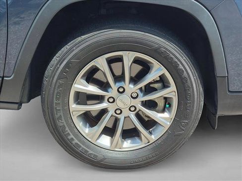 Used 2021 Jeep Cherokee Latitude Lux w/ Sun & Sound Group AWD/4WD image 14