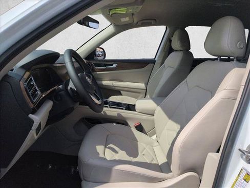 New 2026 Volkswagen Atlas SE FWD image 4