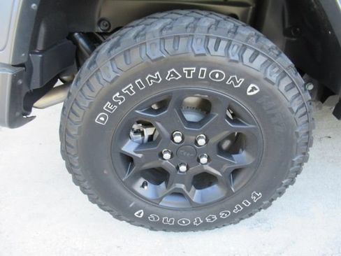 Used 2023 Jeep Wrangler Unlimited w/ Sun & Screen Package AWD/4WD image 5