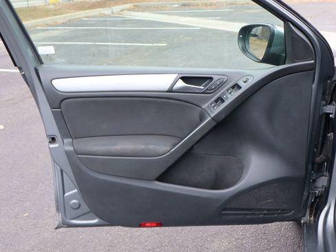 Used 2014 Volkswagen Golf 2.5L image 23