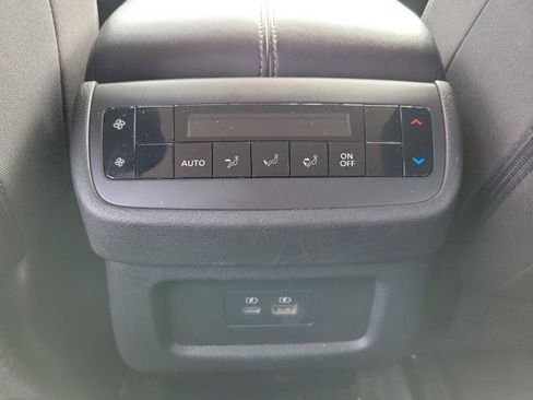 Certified 2024 Nissan Pathfinder SV FWD image 15