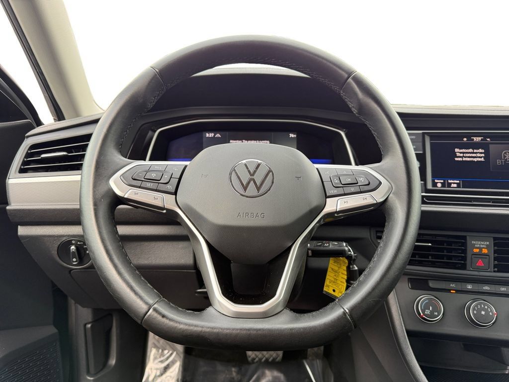 Used 2022 Volkswagen Jetta S FWD image 12