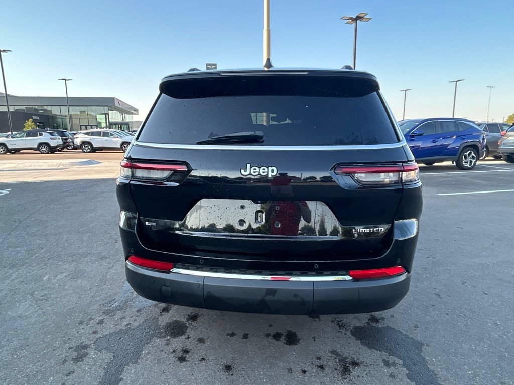 Used 2022 Jeep Grand Cherokee L Limited RWD image 12