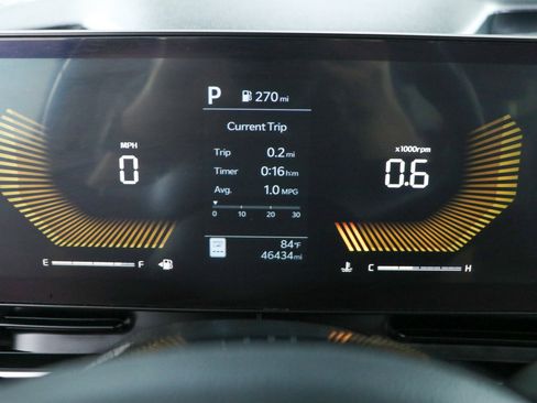 Used 2025 Kia Carnival FWD image 15