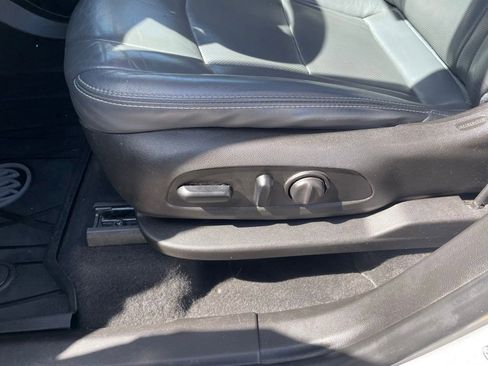 Used 2018 Buick Enclave Essence w/ LPO, Hit The Road Package image 11