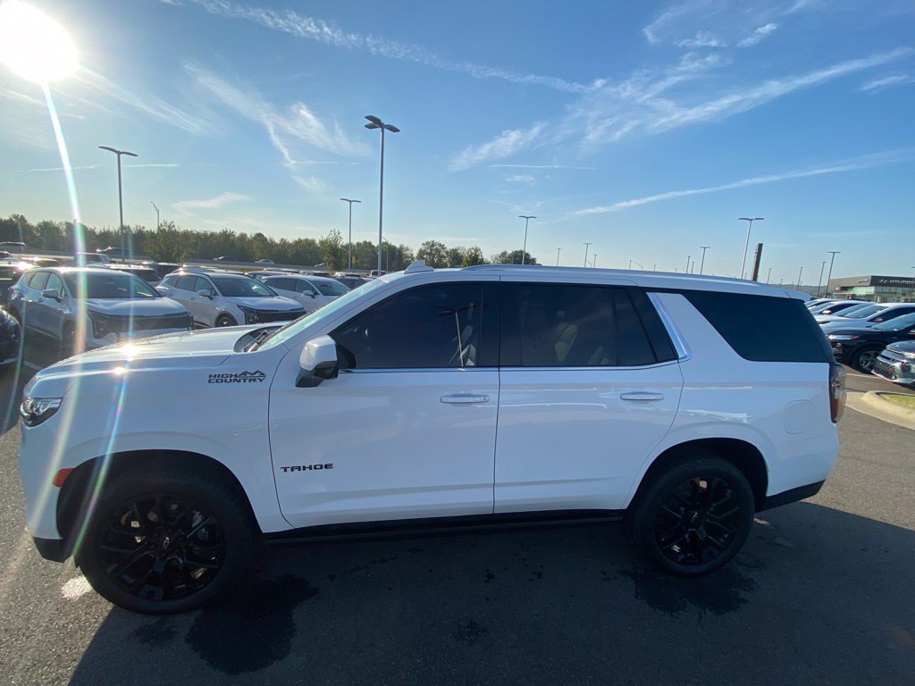 Used 2023 Chevrolet Tahoe High Country w/ Premium Package AWD/4WD image 6