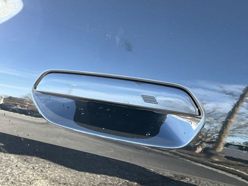 Used 2023 BMW i4 eDrive35 image 32