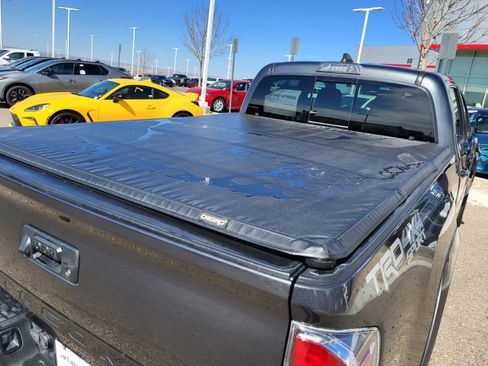 Certified 2020 Toyota Tacoma TRD Sport w/ Technology Package image 20