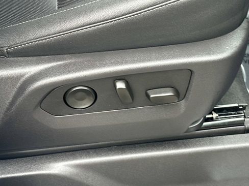 Used 2025 GMC Sierra 1500 SLT image 27