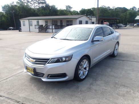 Used 2019 Chevrolet Impala Premier FWD image 2