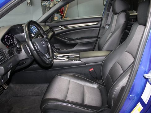 Used 2022 Honda Accord Sport image 14