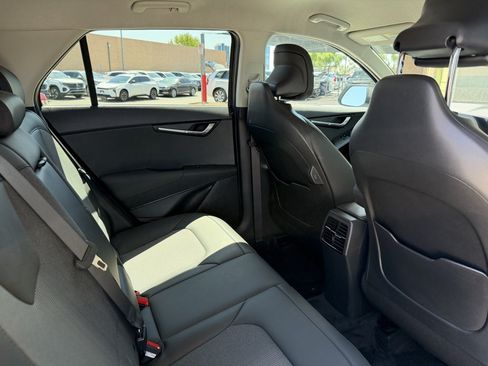 Used 2025 Kia Niro EX FWD image 36