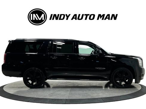 Used 2019 GMC Yukon XL SLT w/ Graphite Performance Edition AWD/4WD image 3
