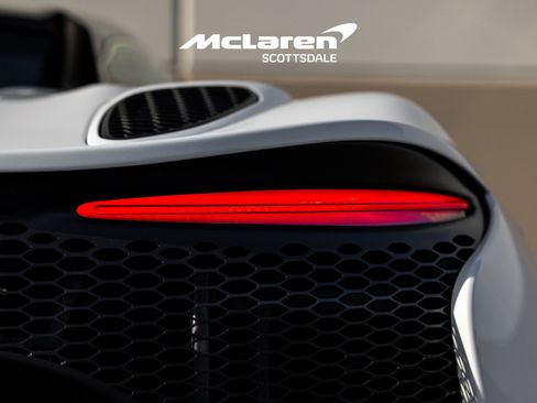 Used 2025 McLaren Artura Spider image 45
