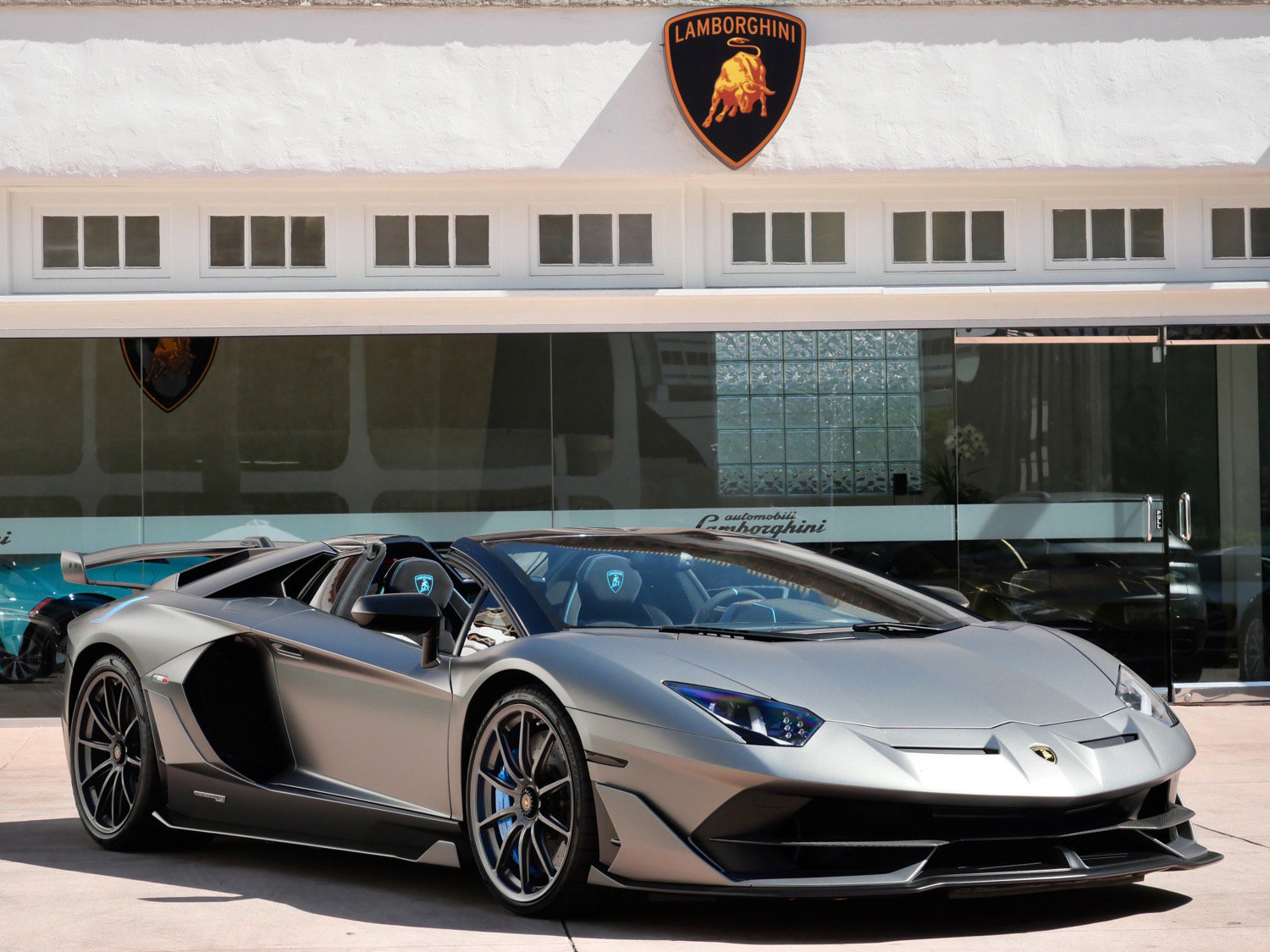 Used 2020 Lamborghini Aventador SVJ AWD/4WD image 1