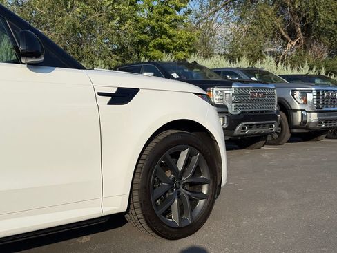 Used 2023 Land Rover Range Rover Sport SE Dynamic AWD/4WD image 7