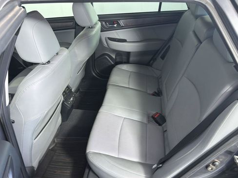 Used 2018 Subaru Outback 2.5i Limited AWD/4WD image 13