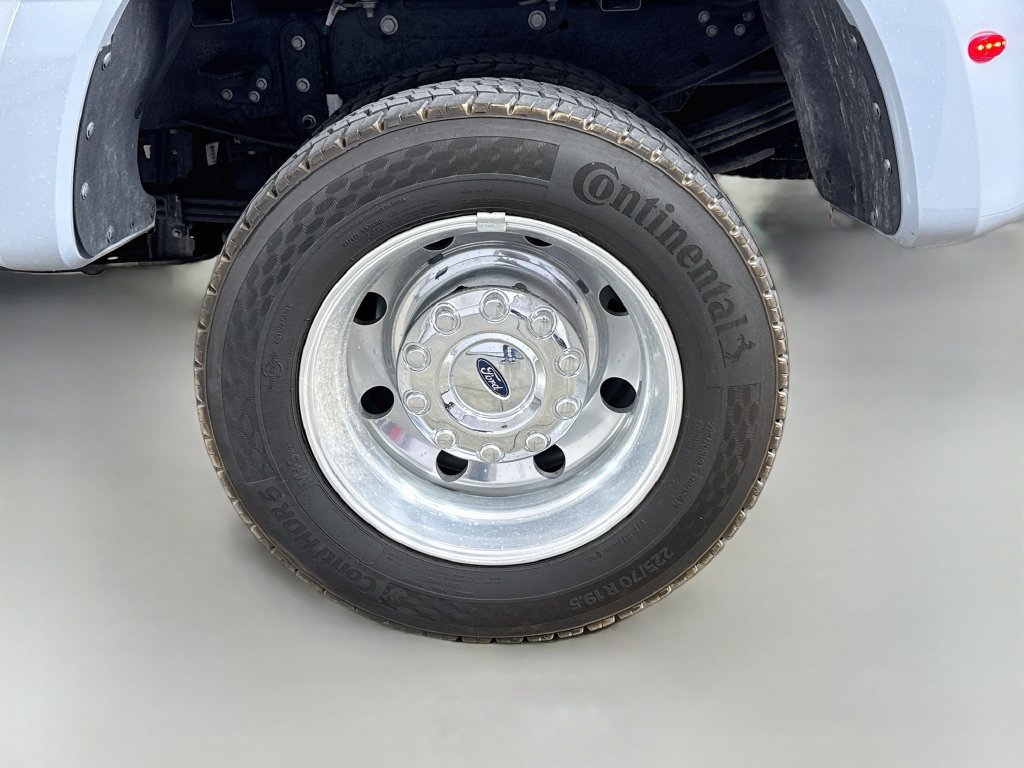 Used 2025 Ford F450 Platinum w/ Platinum Plus Package AWD/4WD image 33