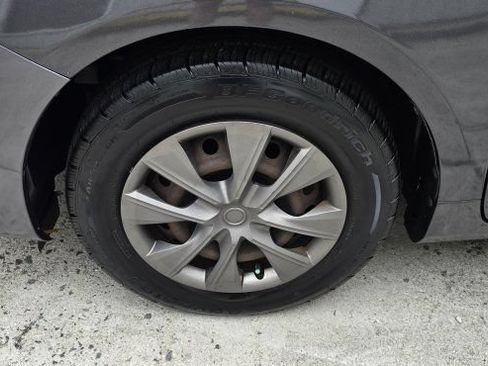 Used 2010 Toyota Corolla LE FWD image 9