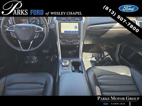 Used 2019 Ford Fusion SEL image 10