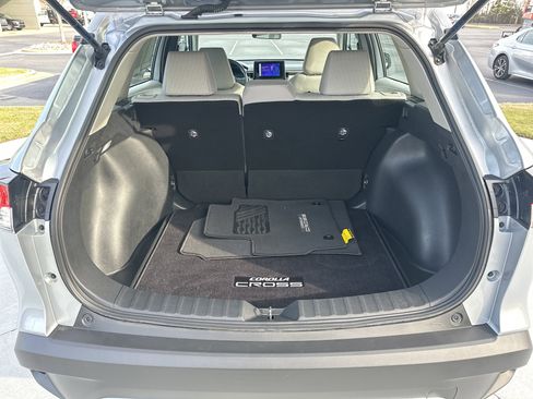 Certified 2023 Toyota Corolla Cross L image 31