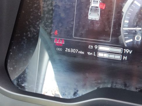 Used 2024 Toyota Tundra Platinum image 25