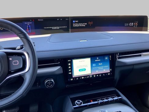 New 2026 Lincoln Navigator L Reserve w/ Jet Appearance Package AWD/4WD image 6