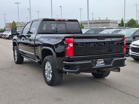 Used 2024 Chevrolet Silverado 2500 High Country w/ High Country Premium Package AWD/4WD image 5