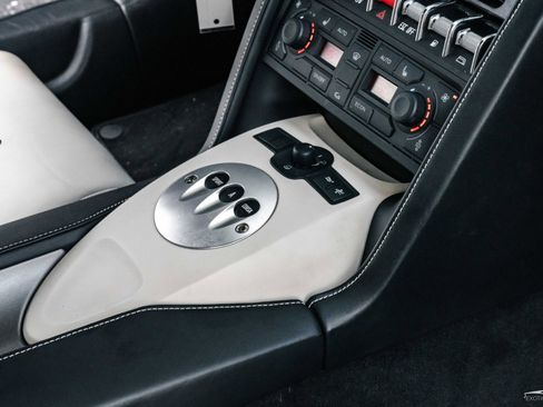 Used 2012 Lamborghini Gallardo LP 550-2 RWD image 8