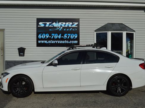 Used 2017 BMW 330i xDrive Sedan image 2