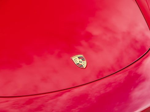 Certified 2025 Porsche 718 Cayman GT4 image 15