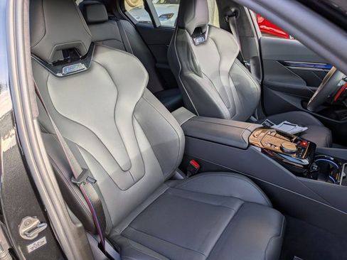 Used 2026 BMW M5 w/ Carbon Package image 21