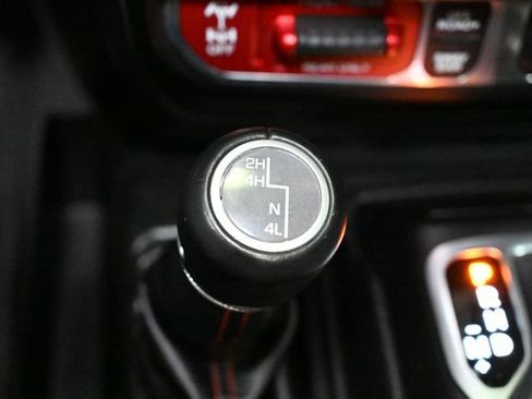 Used 2021 Jeep Gladiator Rubicon AWD/4WD image 41