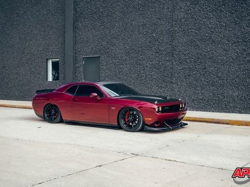 Used 2018 Dodge Challenger T/A image 19