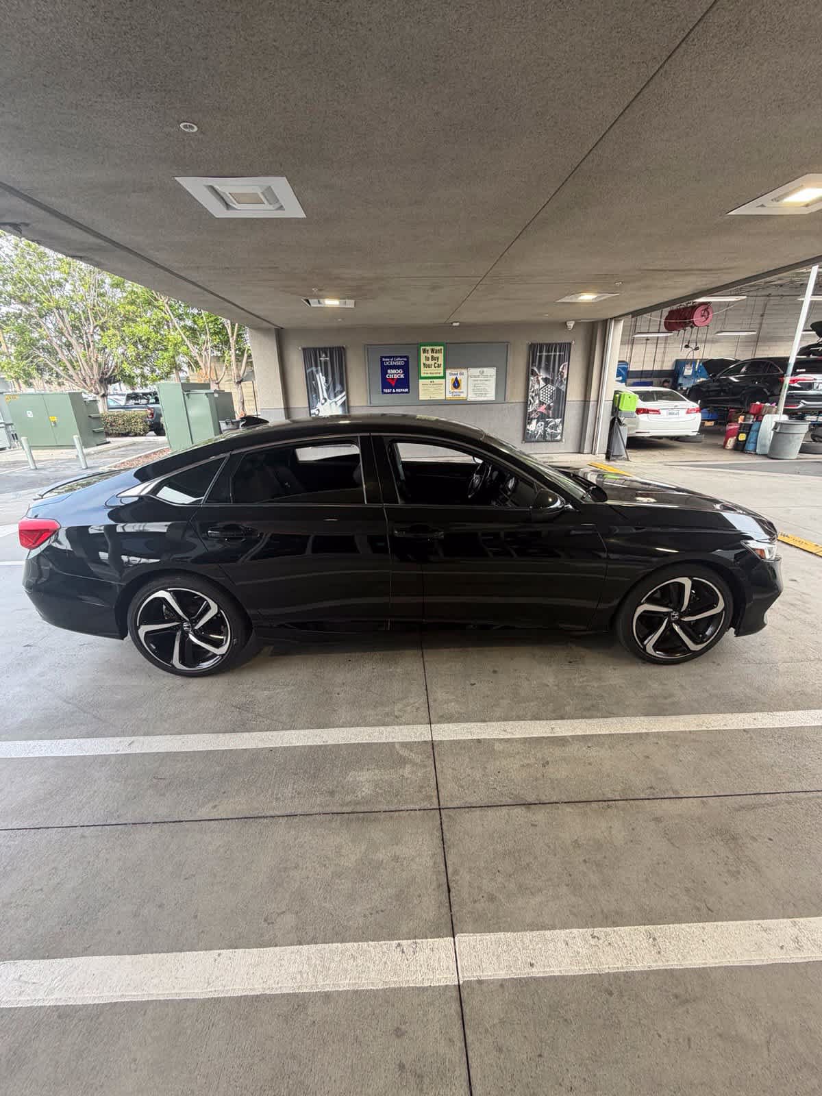 Used 2019 Honda Accord Sport image 4
