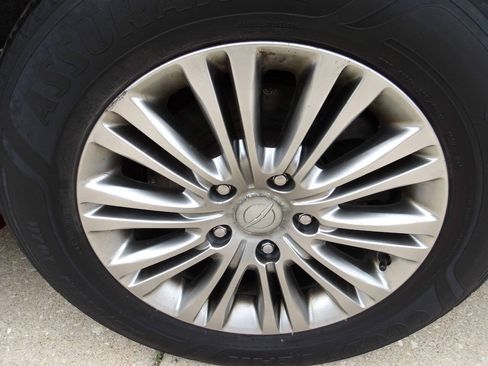 Used 2013 Chrysler Town & Country Touring-L w/ Driver Convenience Group FWD image 44