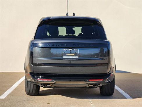Used 2024 Land Rover Range Rover SE image 6