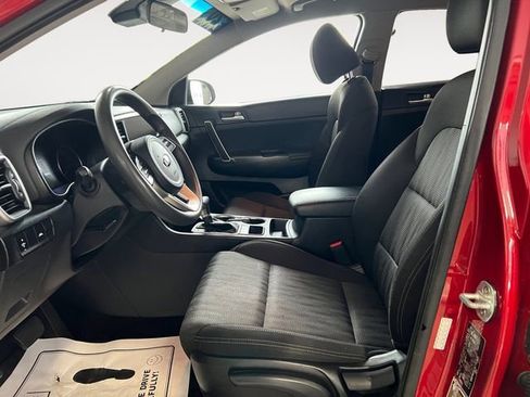 Used 2020 Kia Sportage LX image 6