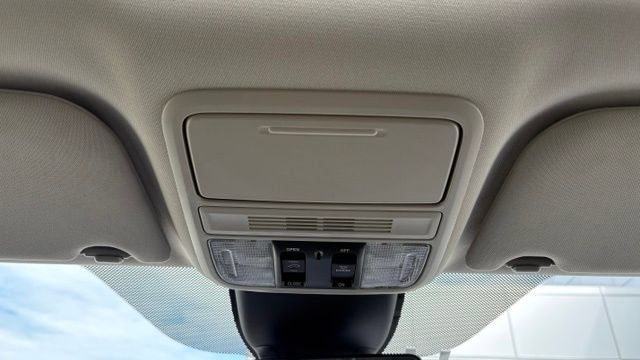 Used 2025 Honda Odyssey EX-L image 22