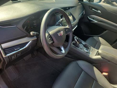 Certified 2023 Cadillac XT4 Premium Luxury image 38
