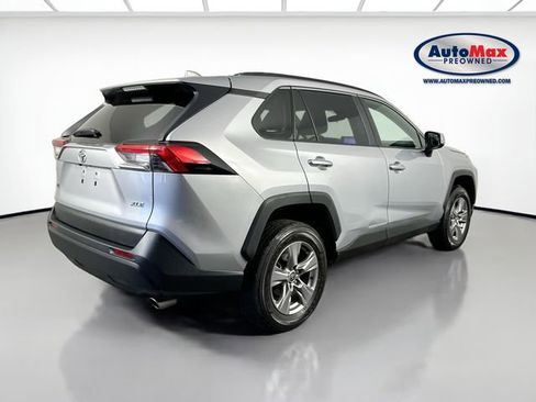 Used 2024 Toyota RAV4 XLE FWD image 2
