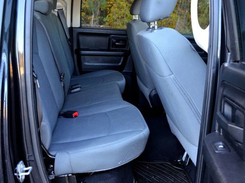 Used 2015 RAM 1500 Express w/ Black Ram 1500 Express Group image 12