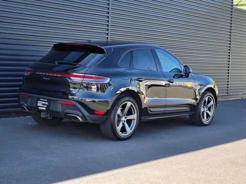 Certified 2025 Porsche Macan AWD/4WD image 7