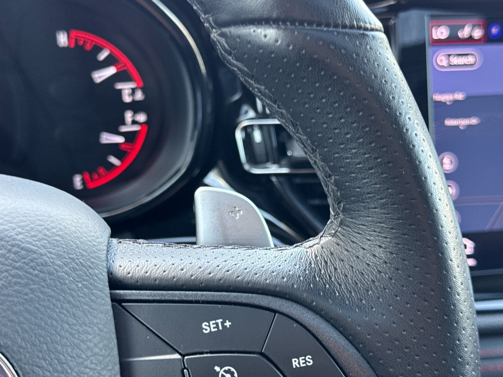 Used 2025 Dodge Durango GT AWD/4WD image 32